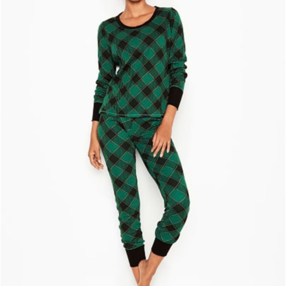 Women’s Victoria’s Secret Thermal Matching Set Pajamas
